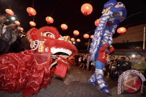 ATRAKSI BARONGSAI