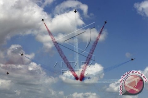 Aerobatik Pesawat Black Eagles Korsel