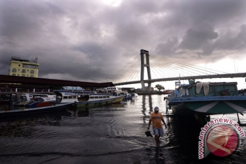 POTENSI HUJAN MANADO