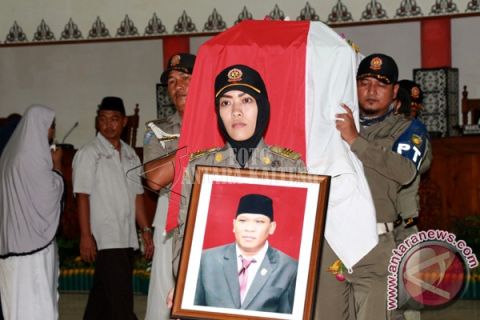 Prosesi Pemakaman Anggota DPRD Palangka Raya