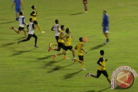 UJI COBA LAPANGAN AREMA MALANG