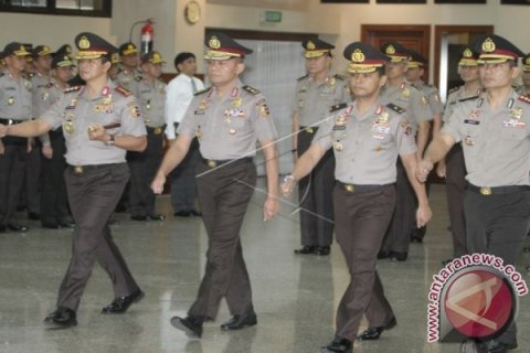 Perwira Polri Naik Pangkat