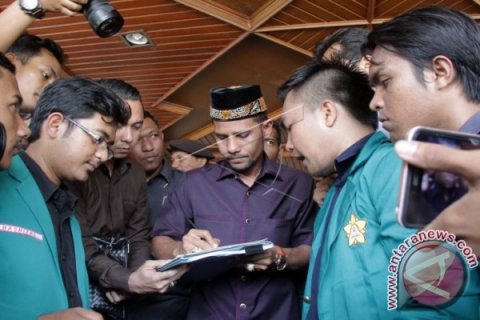 Tolak Kunker Dewan Ke 5 Negara