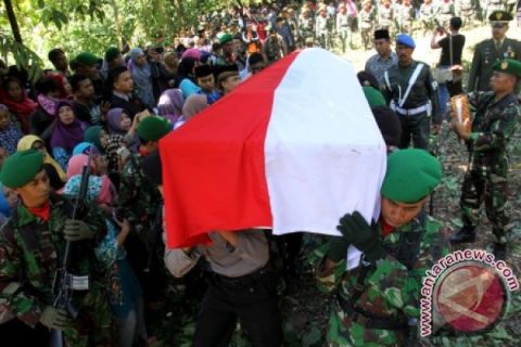 PEMAKAMAN JENAZAH ANGGOTA TNI SALAH TEMBAK