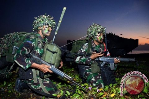 Marinir TNI AL Berlatih