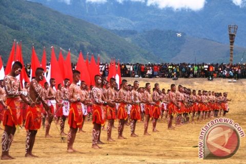 Tarian kreasi Prajurit TNI di Papua