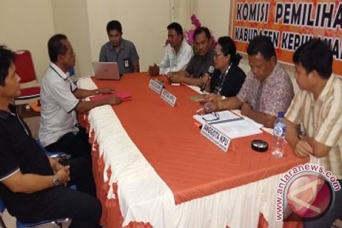 KPU Sangihe menerima dokumen perbaikan pasangan Makagansa-Silangen