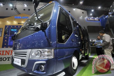 Bus Medium Tata Motors 