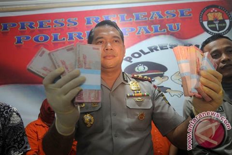 SITA UANG PALSU