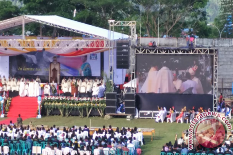 Prosesi Tahbisan Uskup Manado 