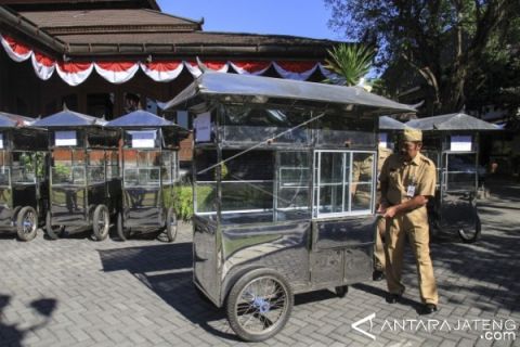 BANTUAN GEROBAK
