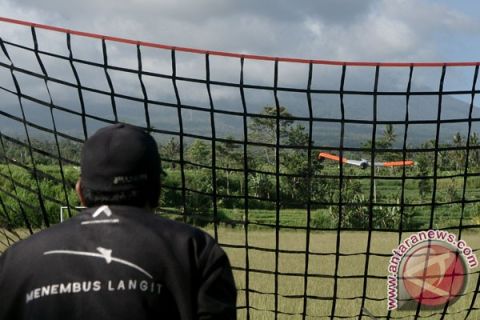 Pemantauan Kawah Gunung Agung