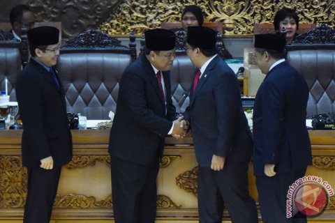 Perpanjangan Masa Jabatan Hakim MK Arief Hidayat