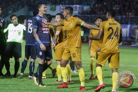 Arema Lawan Bhayangkara FC