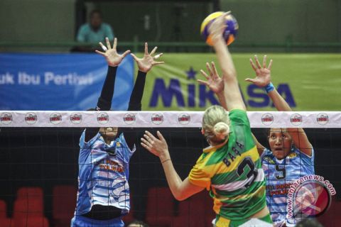 Gresik PetroKimia Kalahkan Popsivo Polwan