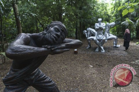 Pameran Patung Rendheng