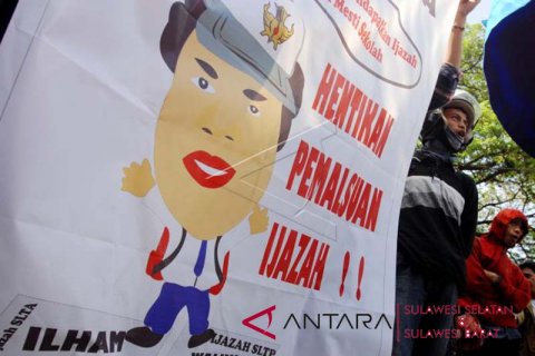 Demo ijazah palsu calon bupati