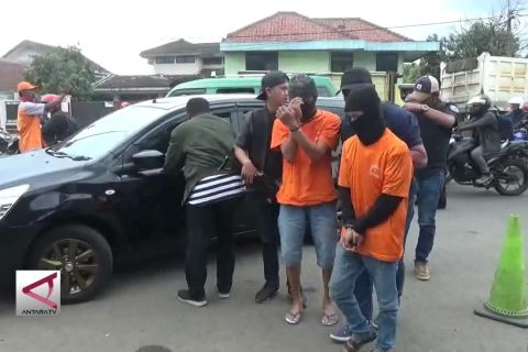 Polisi Gagalkan Penyelundupan Bahan Baku Narkoba