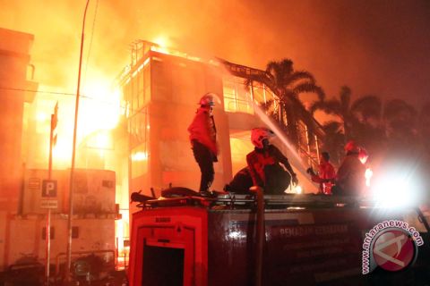 Kebakaran pasar banjarsari pekalongan