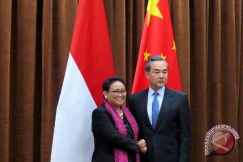 Kunjungan Menlu Ke Cina