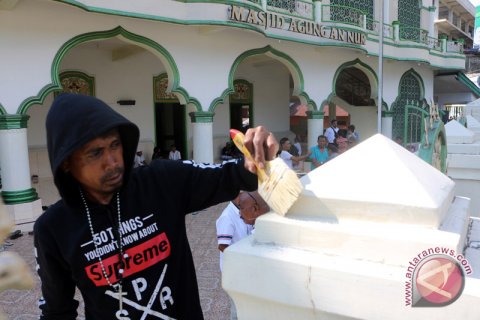 Kebersamaan Dan Toleransi Warga Ambon