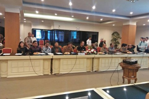 Komisi I DPR-RI rapat Palapa Ring di Manado