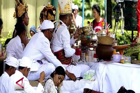 Ribuan umat hindu hadiri Prosesi Tawur Kesangan