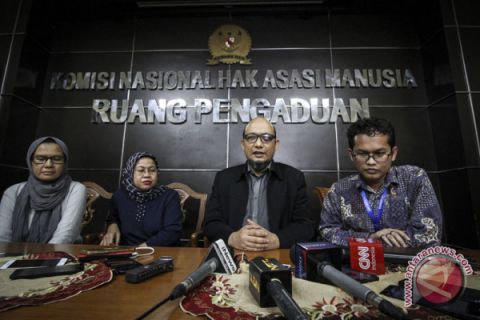 Novel Baswedan usai menjalani pemeriksaan