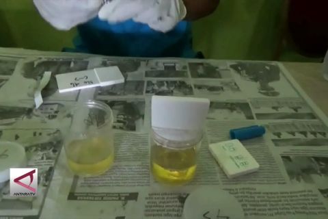 Anggota Panwas kota Cilegon dites urine