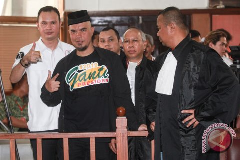 Sidang perdana Ahmad Dhani