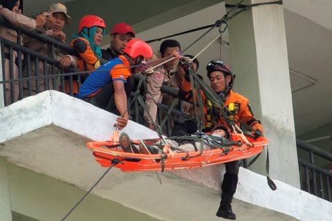 Simulasi kebakaran rumah susun