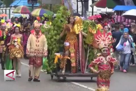 Merajut asa Perajin Sultra melalui Tenun Karnaval