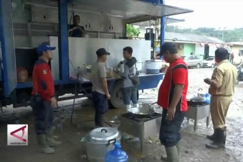PMI Kota Cilegon buka dapur umum di wilayah banjir