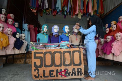 Penjualan Busana muslim menjelang Ramadhan