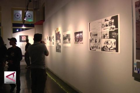 Fotografi Refleksi 20 Tahun Reformasi