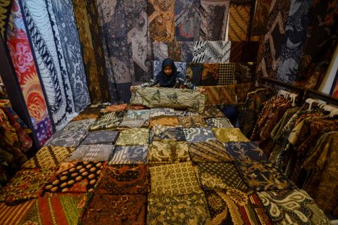 Festival Batik dan Tenun Nusantara