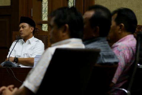 Sidang lanjutan Mustafa