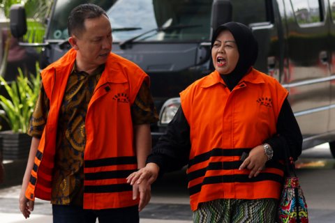 Pemeriksaan Rahayu Dan Rudi Erawan