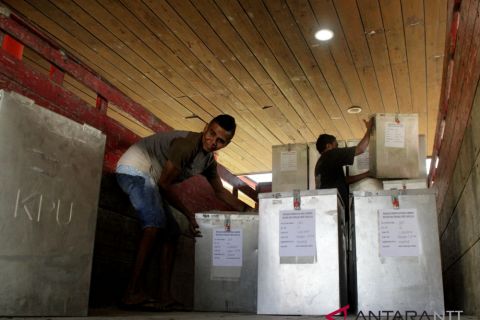 Persiapan pendistribusian logistik Pilkada