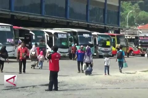 Sudah 25.000 pemudik dari Sumatera datang di Terminal Merak