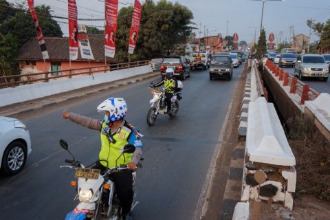 Contra flow jalur Pantura