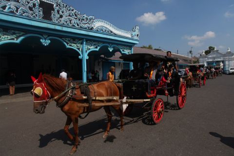 Wisata andong Keraton Solo