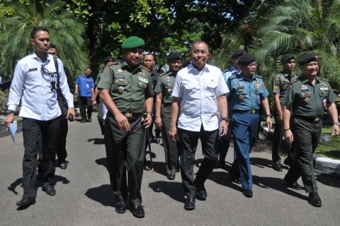 Menhan beri arahan di kodam IM