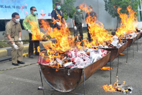 Pemusnahan rokok Ilegal