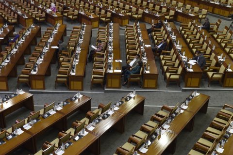 Kursi kosong paripurna DPR