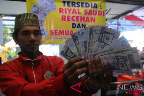 Jasa Penukaran Uang Riyal Calon Haji
