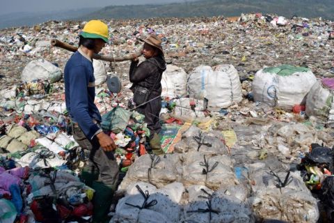 Pengelolaan sampah TPA Jatibarang