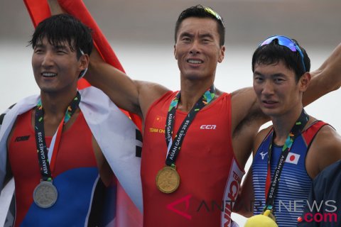 Juara Dayung Tunggal Putra