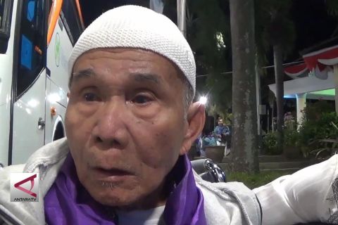 Jamaah calon haji kloter 70 Majalengka diberangkatkan