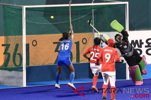 Hoki Putri Indonesia Lawan India